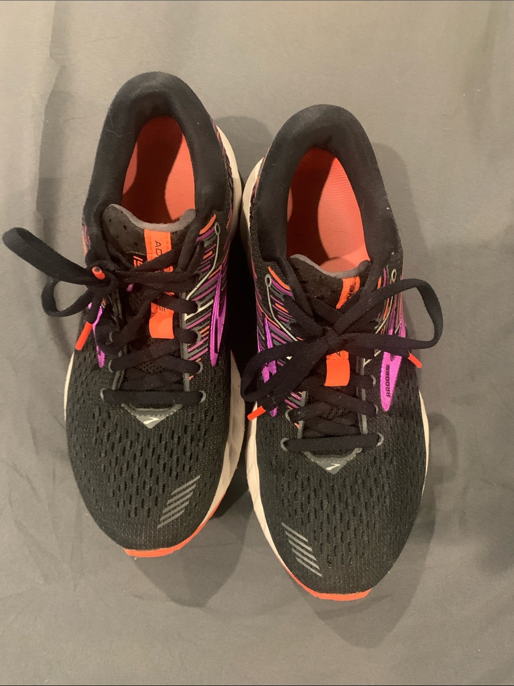 Brooks Adrenaline GTS 19